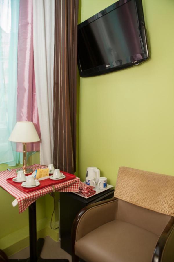 Bed and Breakfast Club246 Paris Saint Martin Exterior foto
